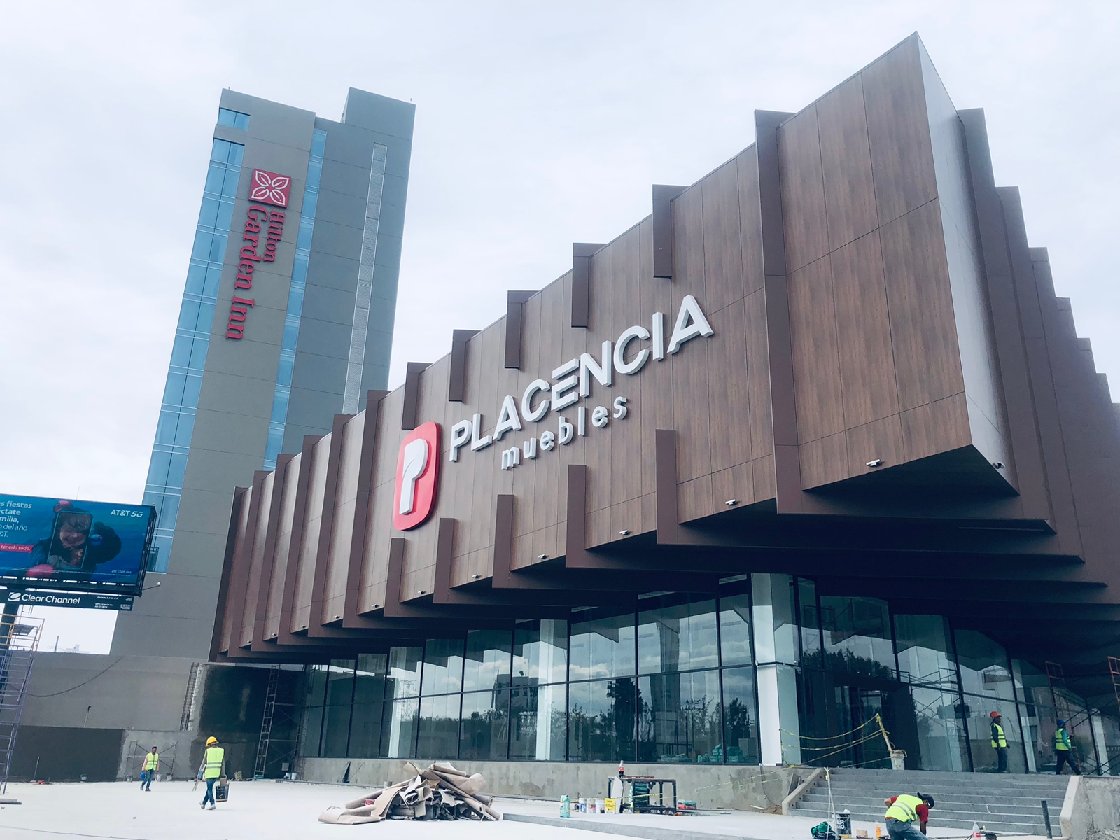 Fachada Comercial